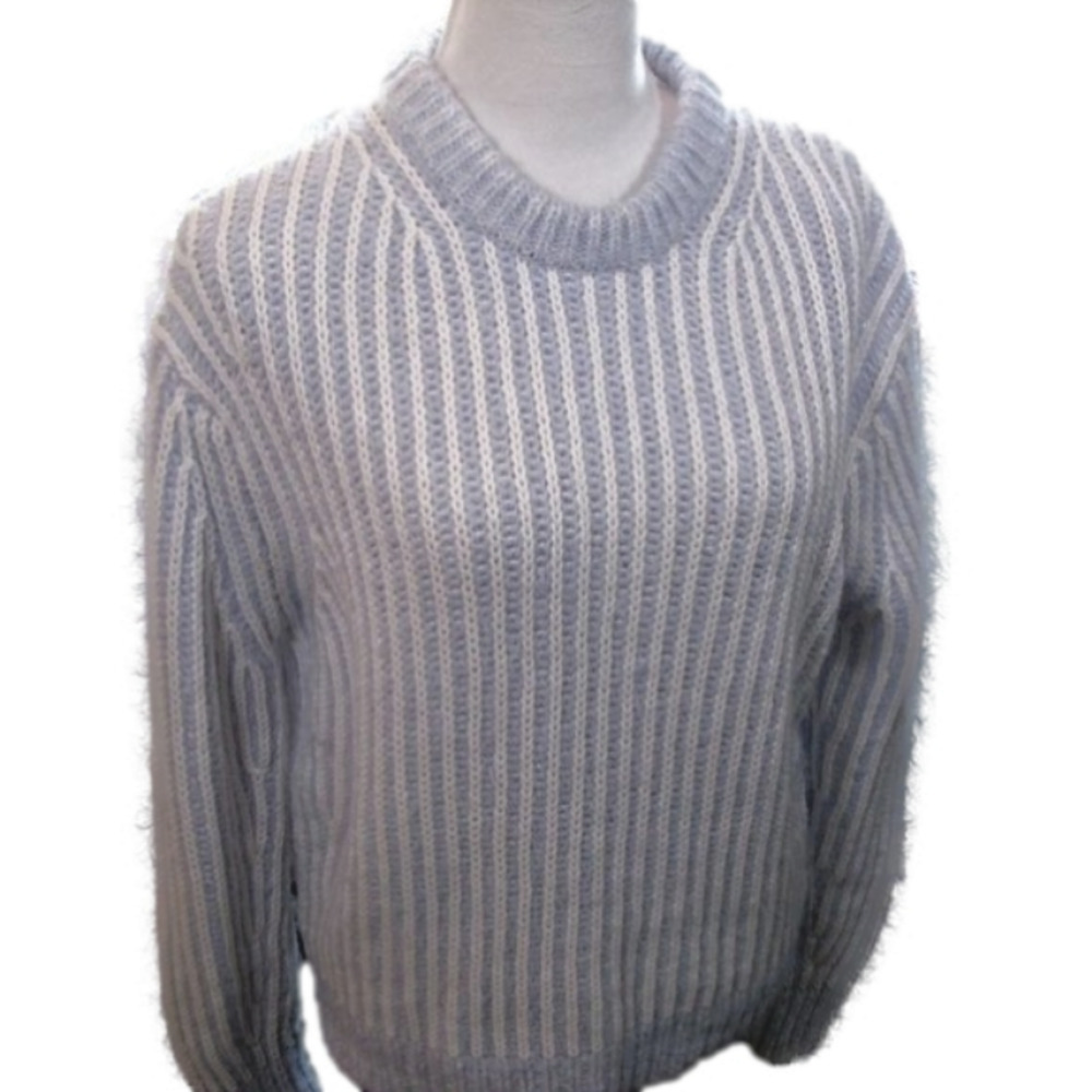 Elizabeth and James Soft Blue/White Stripe Thick Plaited Sweater Size Medium